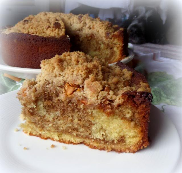 Crumb Topped Marble Cake