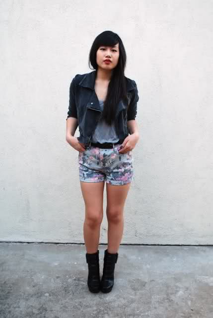 Kim Designs: Spotted: Floral Shorts