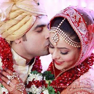 Aamna Sharif Biography Husband Son Daughter Father Mother Family Photos