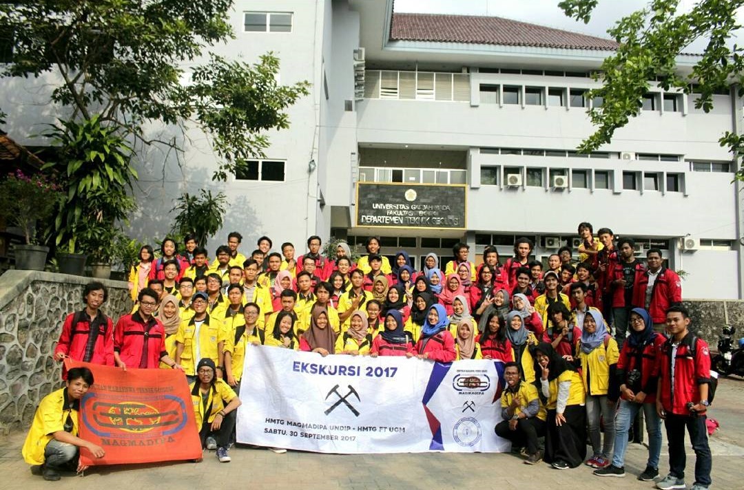 Lulus terus jadi pegawai kantoran doang ga cukup. #Aslinyalo