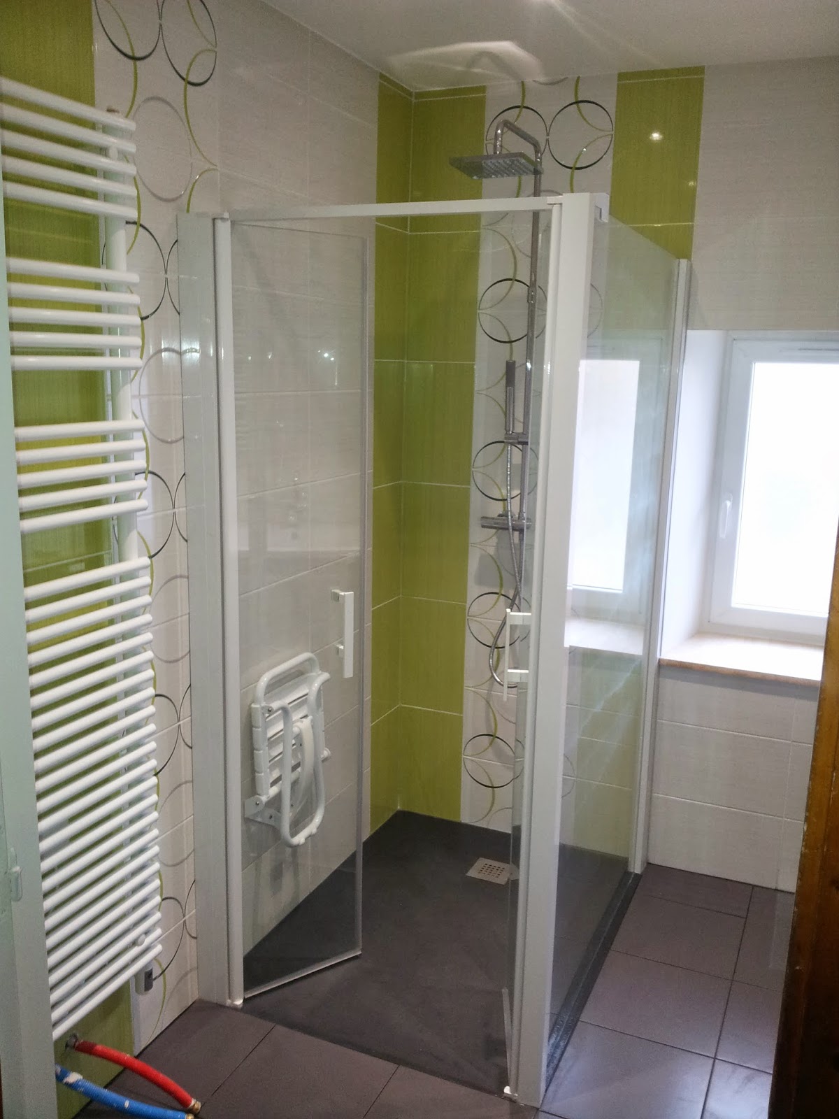 Michel Le Coz Agencement Decoration Salle D Eau Blanche Et Verte