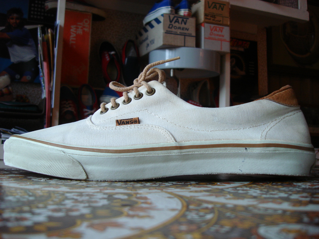 theothersideofthepillow: vintage VANS white white canvas ERA 59 tan foxing leather details MADE