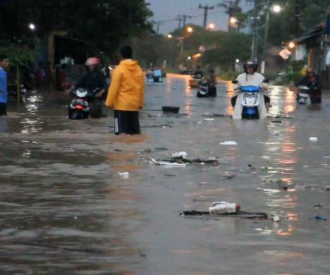 Pidato Singkat Bahasa Jawa Tentang Banjir