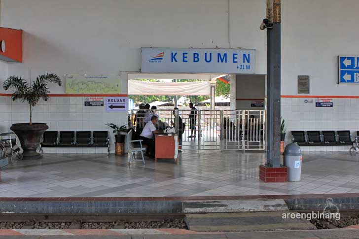 stasiun kereta api kebumen