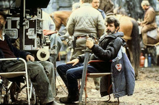 George Lucas durante el rodaje de Willow George Lucas durante el rodaje de Willow