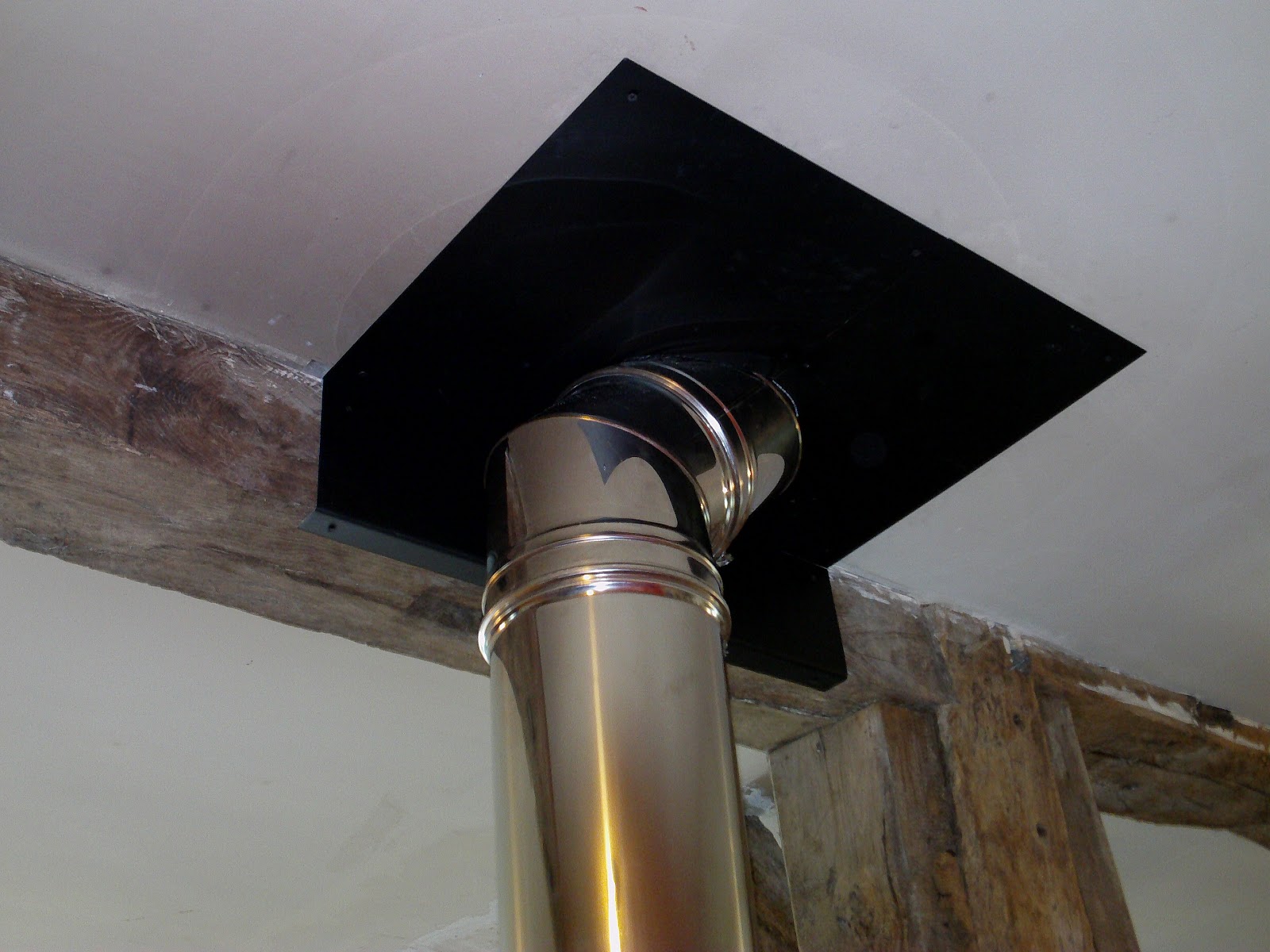 TECHNYSOUD PLAQUE DE PROPRETE CONDUIT DE POELE / CHAPEAU DE CHEMINEE