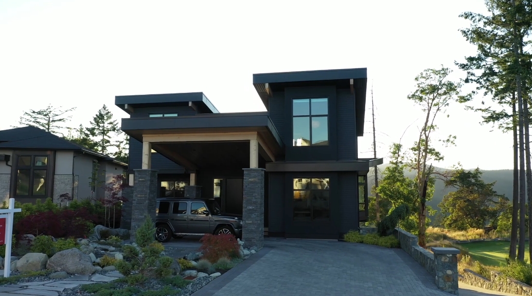 18 Interior Design Photos vs. 1476 Pebble Pl, Langford, BC Luxury Home Tour