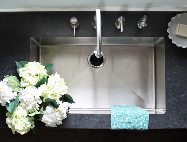 The Craft Patch An Undermount Sink in Laminate Countertops