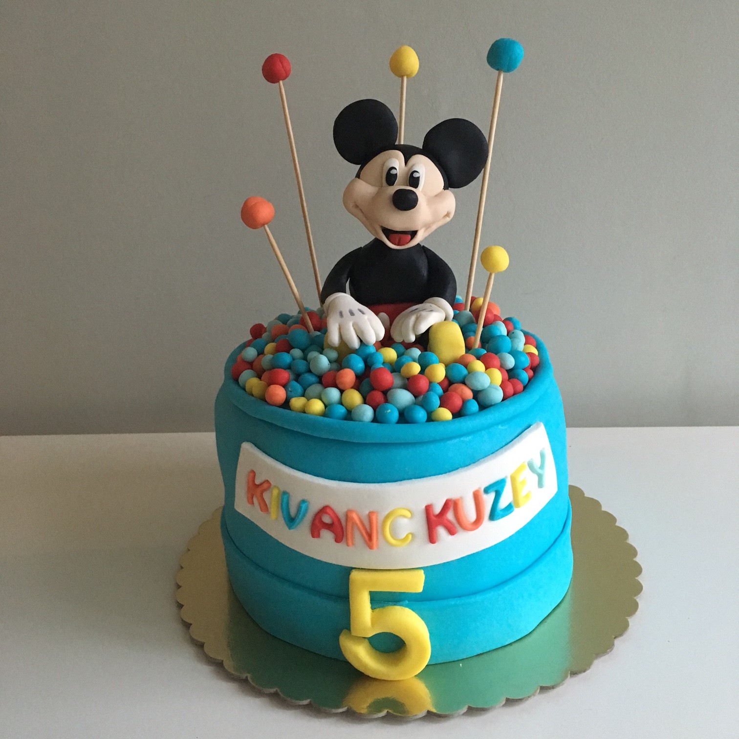 Mickey Mouse Pasta(Mickey Mouse Cake)