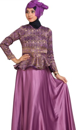 Model Long Dress Batik Kombinasi Polos untuk pesta Model Long Dress Batik Kombinasi Polos untuk pesta