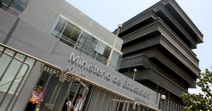 MINEDU suspende clases escolares hasta el lunes en 18 distritos para elecciones municipales (R. M. N° 691-2017-MINEDU) www.minedu.gob.pe MINEDU suspende clases escolares hasta el lunes en 18 distritos para elecciones municipales (R. M. N° 691-2017-MINEDU) www.minedu.gob.pe