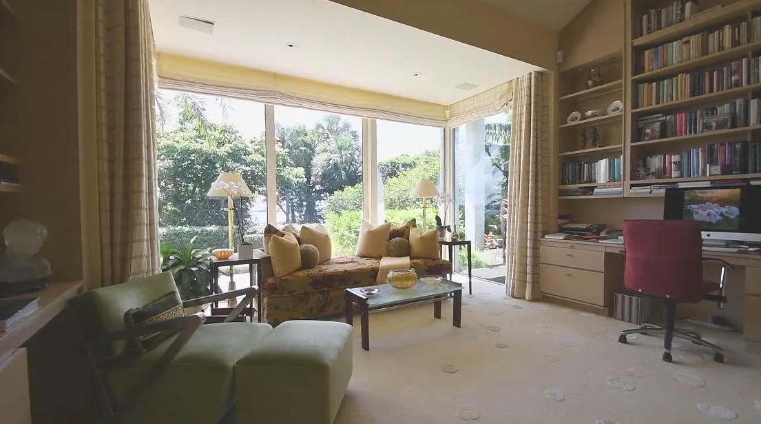 35 Interior Design Photos vs. 936 N Lake Way, Palm Beach, FL Luxury Home Tour