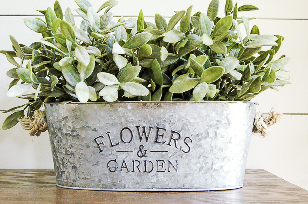 AFFORDABLE DOLLAR STORE TRANSFORMATION: How to Easily Age Inexpensive Galvanized Planters How to Easily Age Inexpensive Galvanized Planters