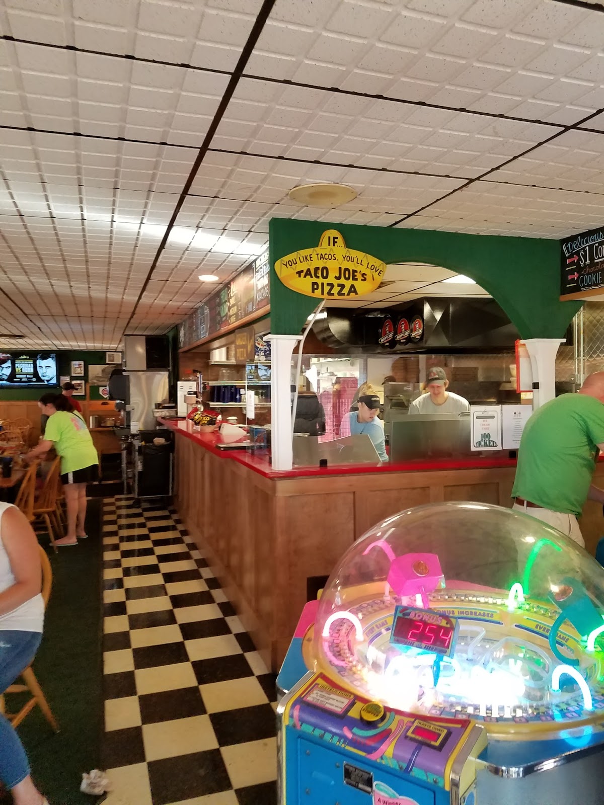 Play St. Louis Happy Joe's Pizza & Ice Cream, Marlborough