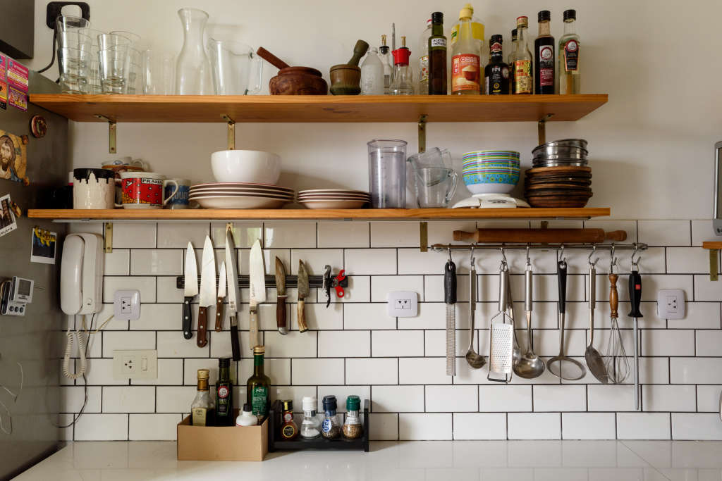 Renovaten Pros and Cons of Open Shelving in Kitchen