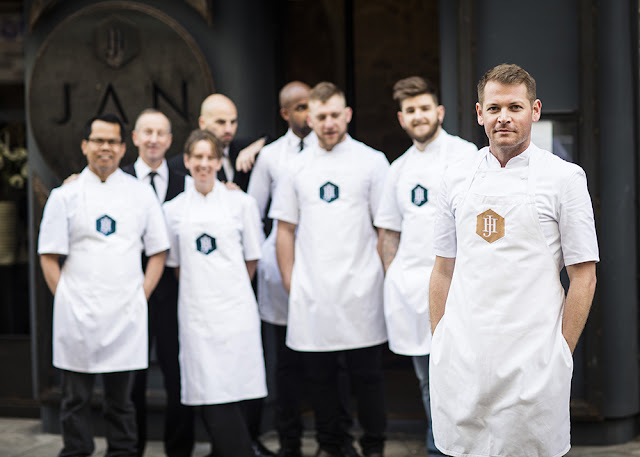 @UnileverSA Junior Chef of the Year #Winner to Apprentice with Michelin Chef @Janhendrikvdwes 
