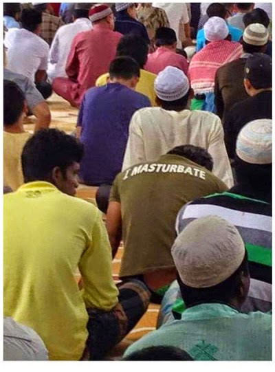Lelaki Tertangkap Kerana Onani Di Dalam Masjid!