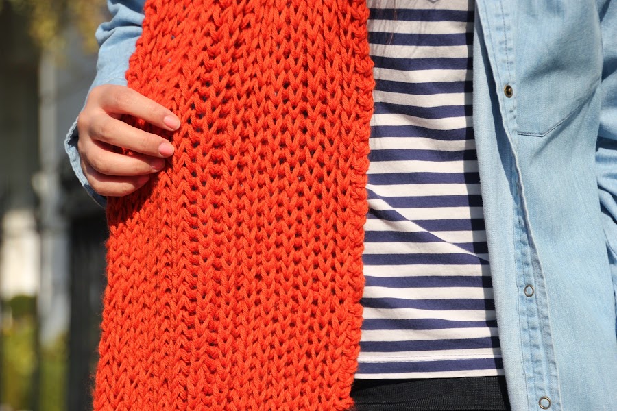 DIY Cómo hacer una bufanda con capucha. Blog de costura y diy.