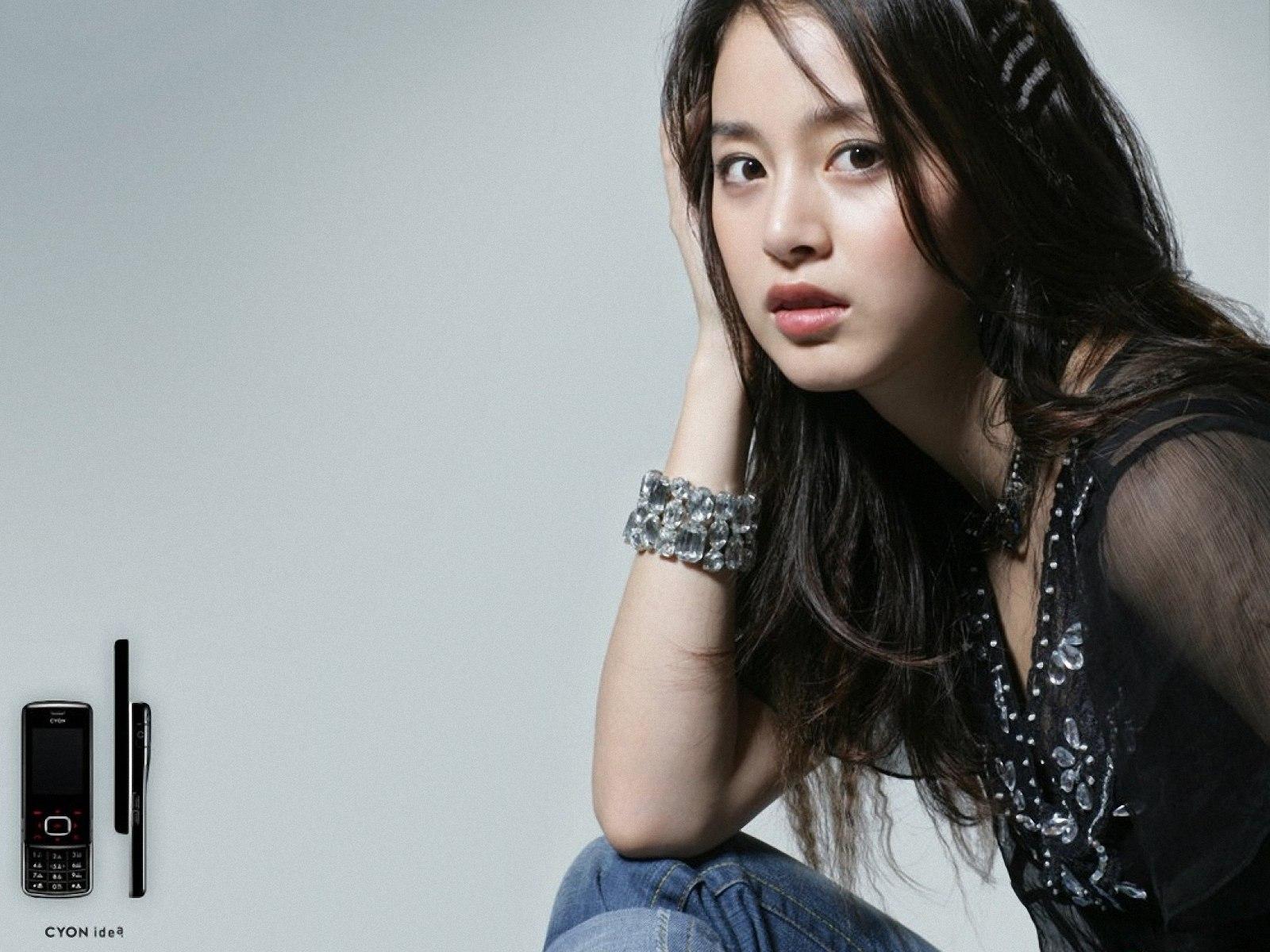 Beautiful Kim Tae Hee Wallpaper | New Best Wallpapers 2016 | indexwallpaper