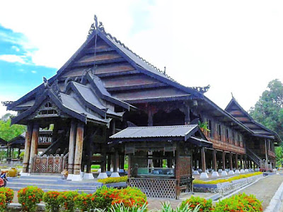 rumah adat Sao Mario rumah Sao Mario