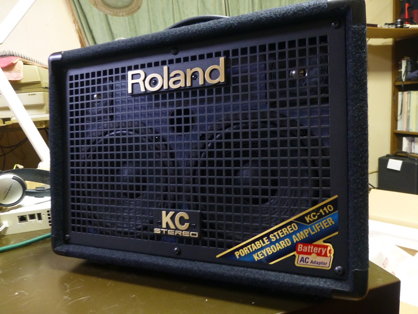 ギターでハッピー！ キーボードアンプ Roland KC110