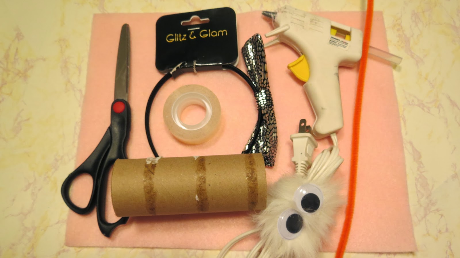 NonaChewy: DIY: Pig Costume