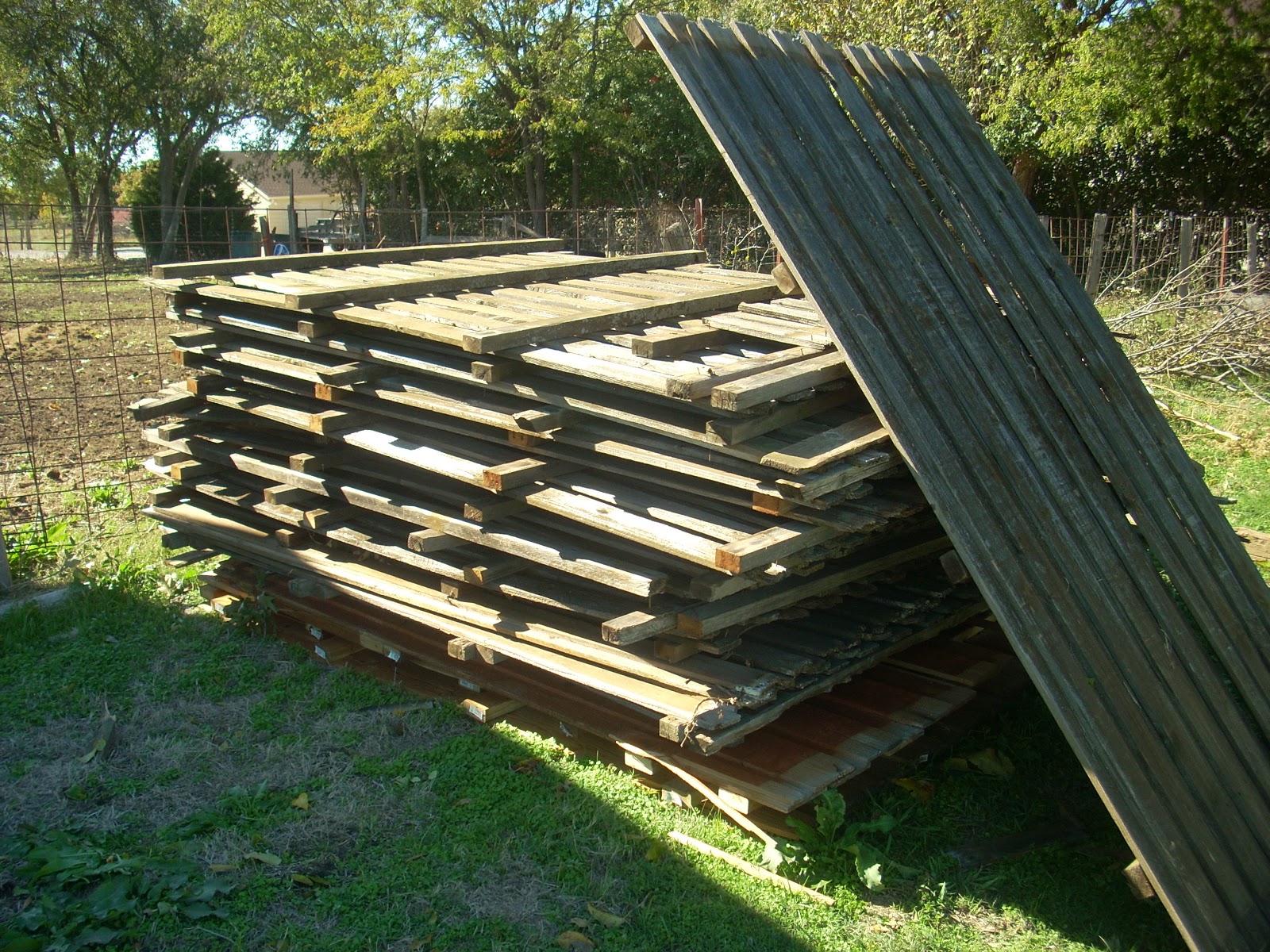 Parker Road Wood Fence Panels & Pickets Wylie, Texas GONE 8ft Tall