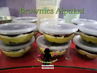 Harga Browkat brownies alpukat Lumer di Lidah Harga Browkat brownies alpukat Lumer di Lidah