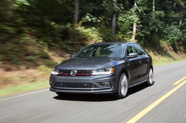 2017 Volkswagen Jetta 2.0T GLI front 3/4 view Front 3/4 view of 2017 Volkswagen Jetta 2.0T GLI