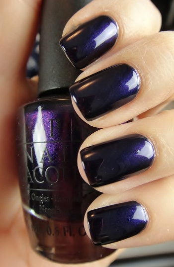 NOTD - OPI Russian Navy, Oldie but goodie! | Lenallure