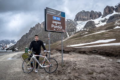 cycling dolomites climb pordoi pass