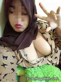 Tante Jilbab Bugil Bugil Saat Dinas Di Luar Kota Tante Jilbab Bugil Bugil Saat Dinas Di Luar Kota