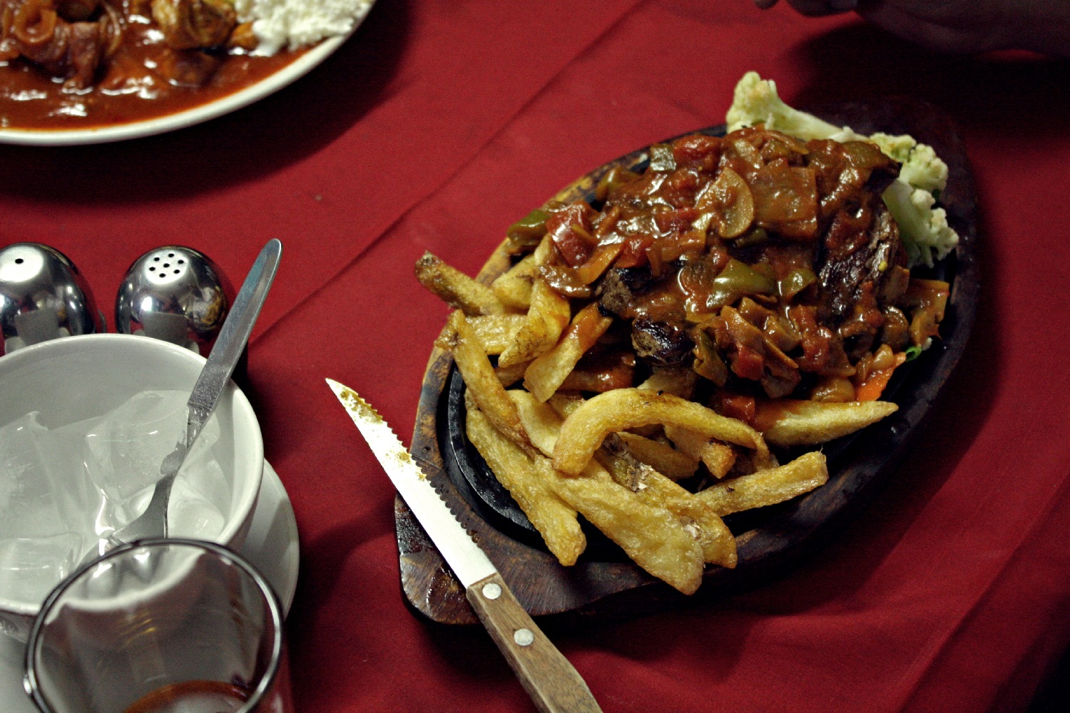 sendudukdesa journal Nepal Everest Steak