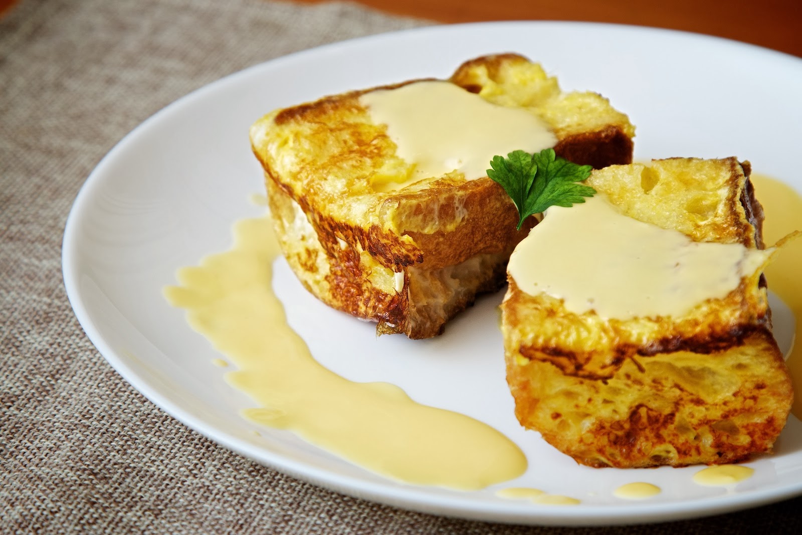 毎日バジル カスタードソースのフレンチトースト ・ French toast with custard sauce