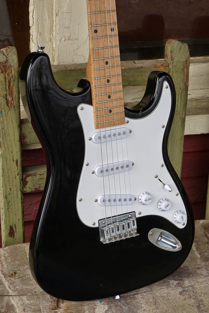 c.2012 Archer (Chinese?) Hardtail Strat Copy Electric Guitar