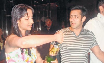 Salman Khan Drunked, Salman Khan party pictures, celebrity party private pictures