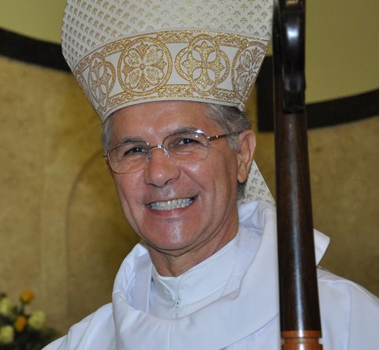 Dom Emanuel Messias / Bispo diocesano Caratinga