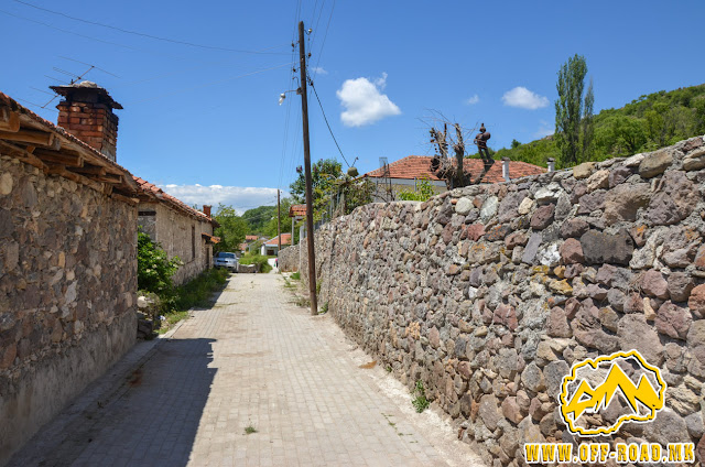 Средно маало село Градешница / Middle neighborhood Gradeshnica village, Mariovo