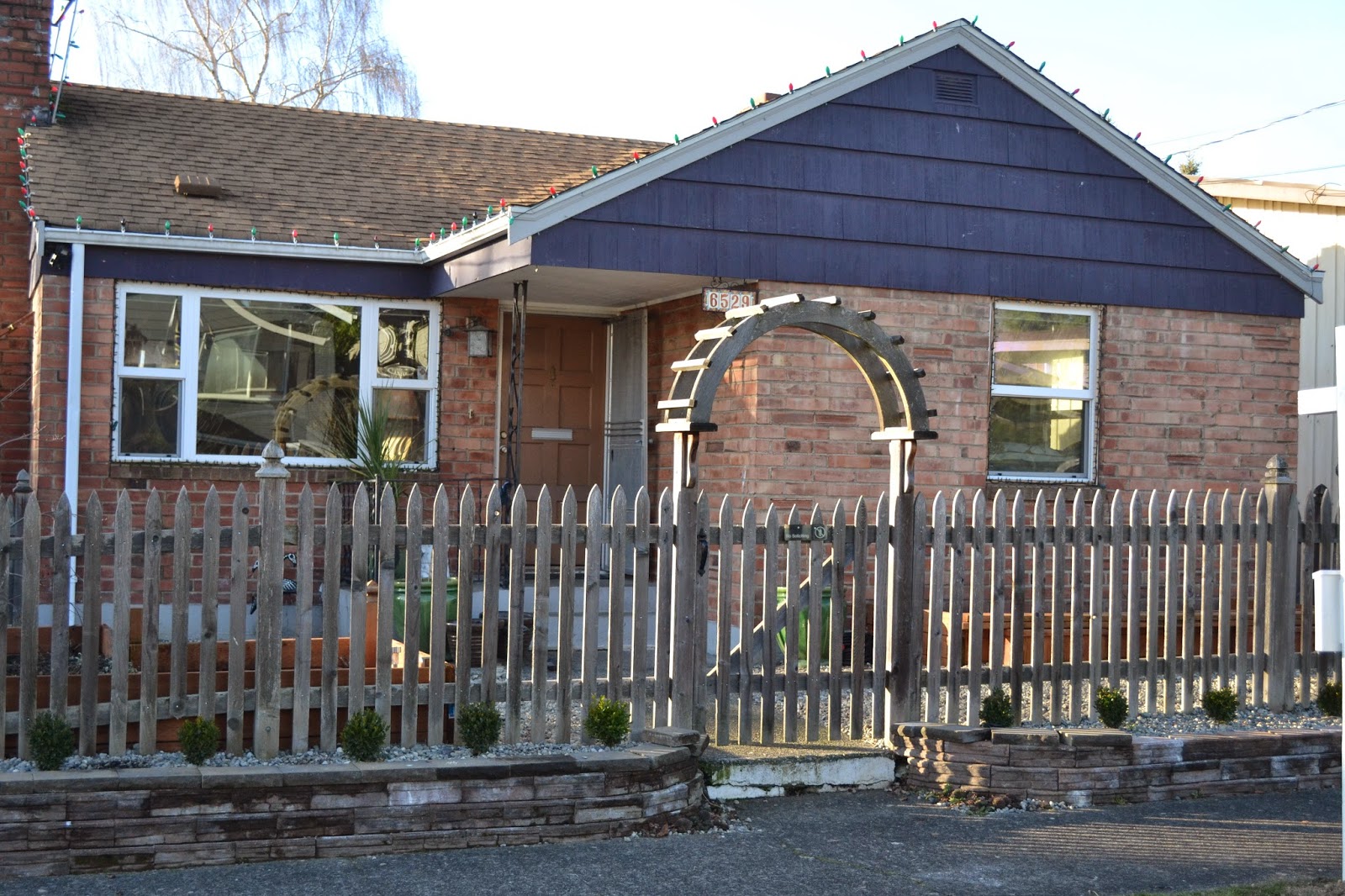 Offers to be Reviewed Tuesday 2 Bedroom Bryant Home with Expansion