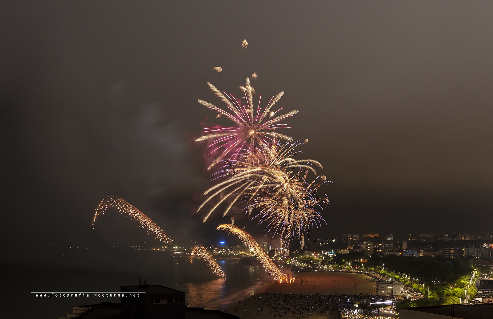 Blog de www.Fotografía Fuegos artificiales de Santiago
