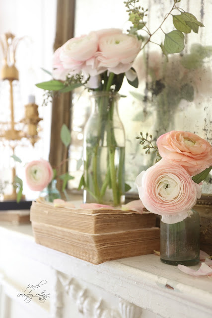 French Country Fridays- 5 minute spring mantel decor