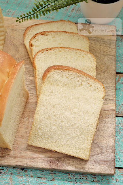 soft white vegan sandwich bread