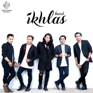 IKHLAS Band - Assalamualaikum Cinta - Single (2019) IKHLAS Band - Assalamualaikum Cinta on iTunes