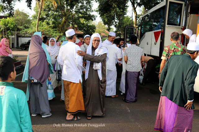 1 Jama'ah Haji Trenggalek Meninggal, 1 Tertinggal dan 2 Jama'ah Pulang Lebih Awal