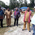 Samsudin Anggiluli dan Martinus Salamuk Tinjau NOC di Pelabuhan Ampera Teminabuan