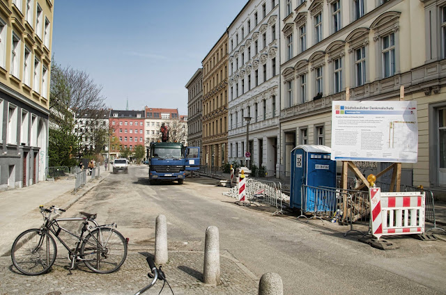 Baustelle Straßenbauarbeiten, Templiner Straße und Schwedter Straße, 10119 Berlin, 03.04.2014