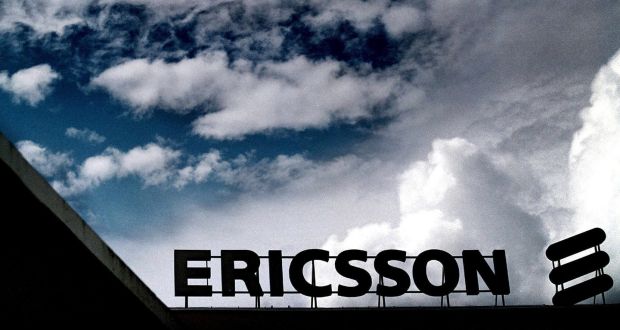 A crise na Ericsson se aprofundou nesta quarta-feira, quando a maior fabricante mundial de equipamentos de rede móvel relatou uma queda de 94 por cento no lucro operacional do terceiro trimestre e vendas em queda