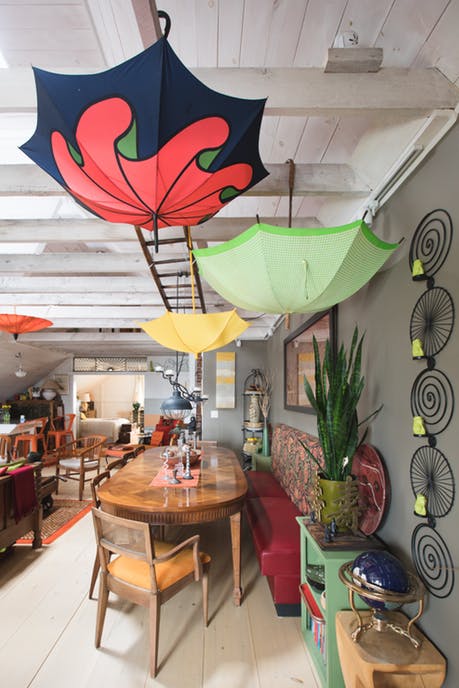 ‘Politician in recovery’ invents ‘crap-whisperer’ boho in NH attic - umbrellas www.bohohome.com @bohosusan