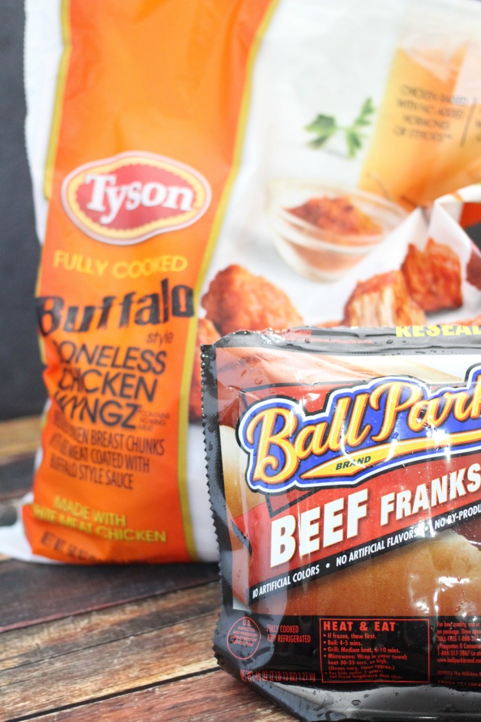 Mama Loves Food! How to Make Chili Dogs for a Crowd with this Chili