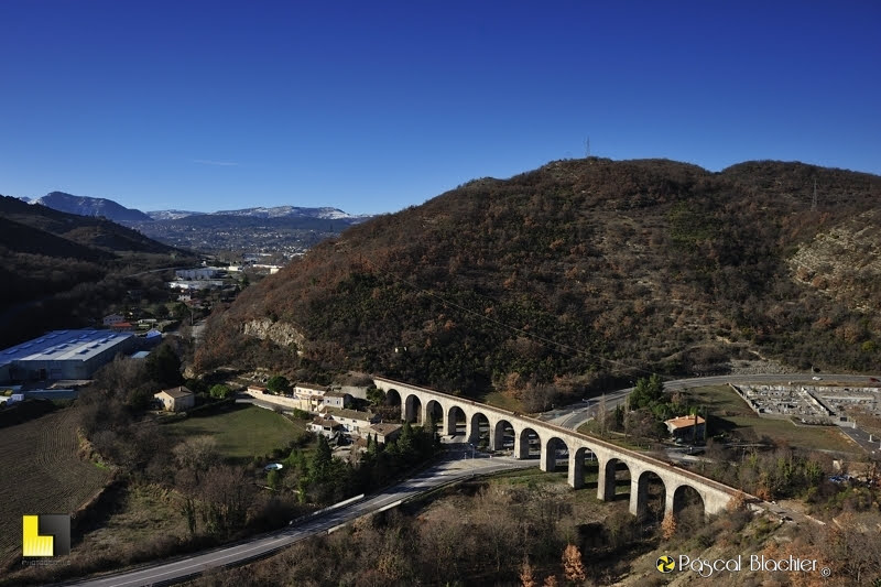 viaduc d'alissas vers Privas photo Pascal Blachier